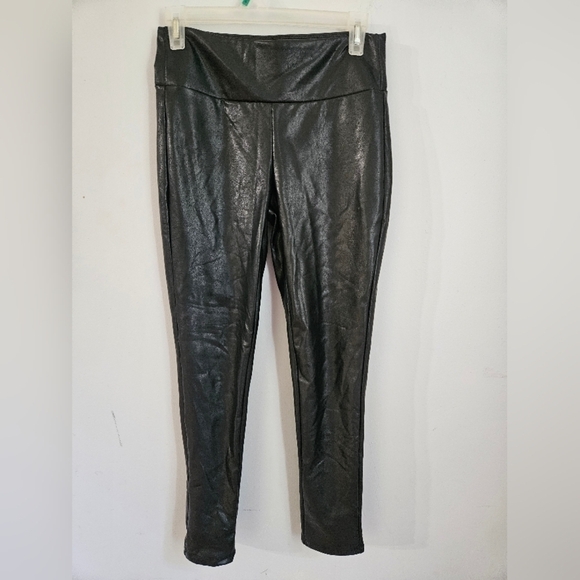 Kendall and Kylie faux leather legging - Picture 2 of 6